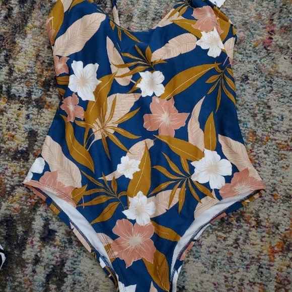 Kona Sol Floral CrissCross Back One Piece Swimsuit -L - Picture 4 of 8